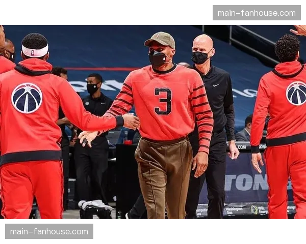 三节战报:魔术防守致胜,仅让奇才得到61分 三节战报:魔术防守致胜,仅让奇才得到61分